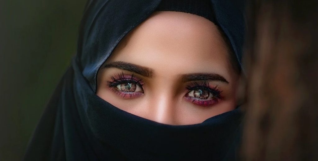 Are Eyelash Extensions And False Lashes Haram Lash Masterclass