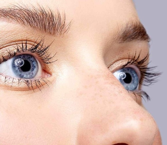 grow lash naturally