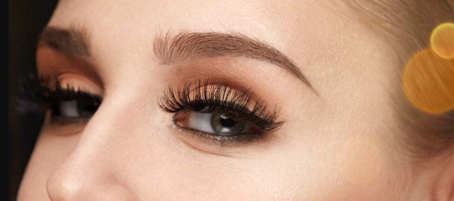 how-to-apply-magnetic-eyelashes-in-4-easy-steps-lash-masterclass