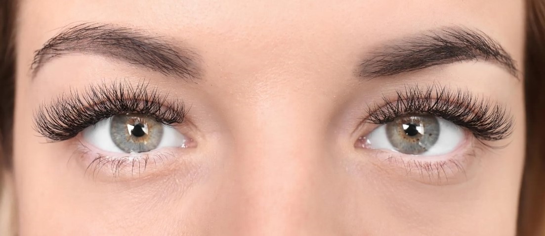 cat-eye-vs-natural-eyelash-extensions-what-s-the-difference-lash