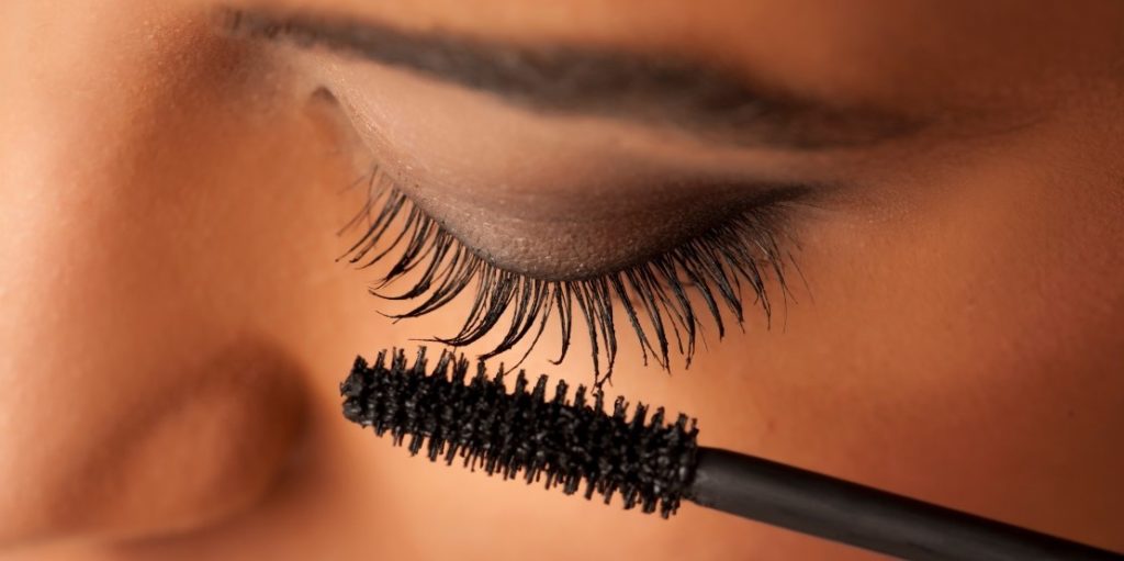 What is semi permanent mascara