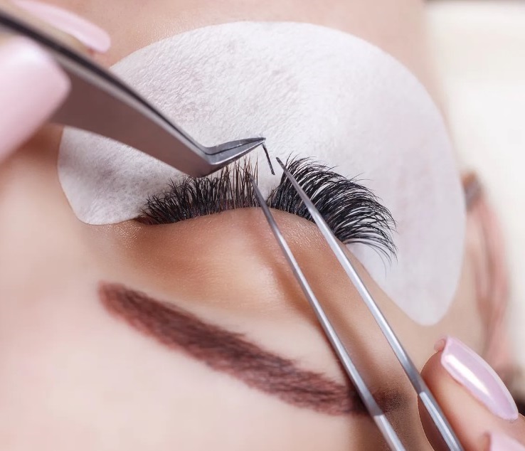 eyelash extensions classes